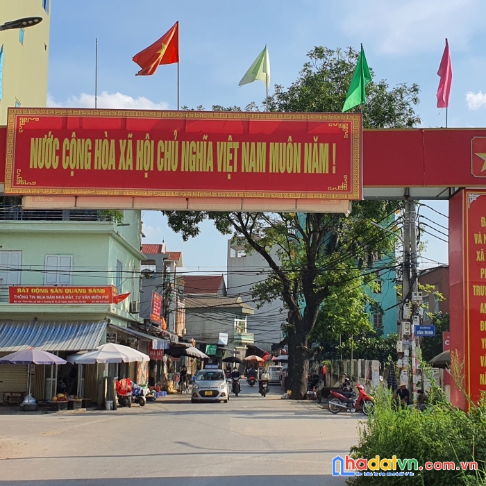Nhà rộng di trạch, ngõ trước nhà rộng rãi như sân bóng mini, xây cực đẹp- lh hoa