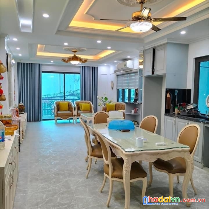 Giảm giá  sốc ngôi nhà ngay trên con phố phú đô siêu đẹp siêu sầm uất nhất quận từ liêm siêu hiếm