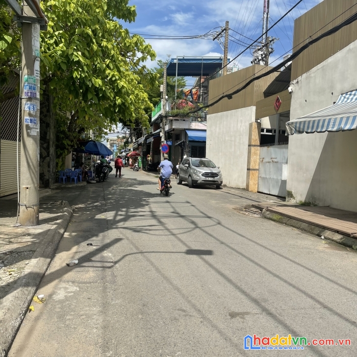 Bán nhà hẻm kinh doanh 10m ngay lũy bán bích - tân phú. dt 4.2 x 13, 2 tầng giá 6.4 tỷ