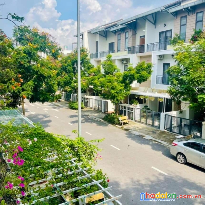 Bán nhà liền kề 75m2x3t trục đường thông duy nhất, vị trí đắc địa tại dự án belhomes vsip
