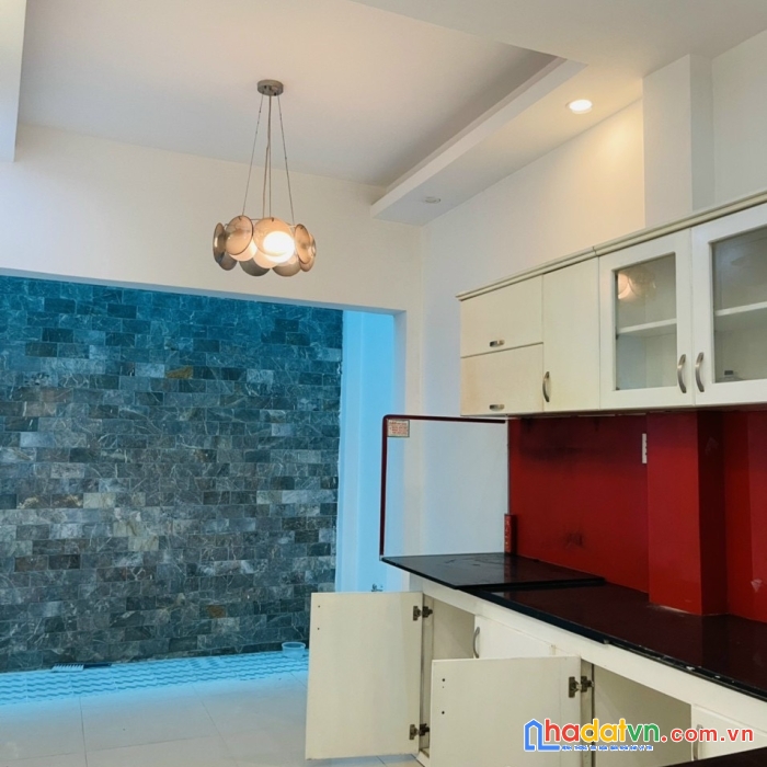 Bán nhà hxh 70m2 thoại ngọc hầu tân phú giá chỉ 7 tỷ