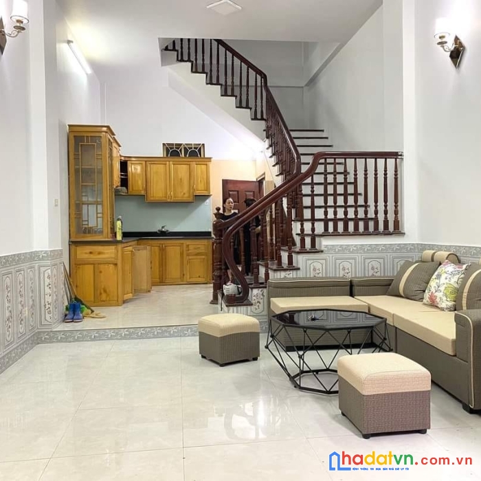 Bán nhà phố tam khương đống đa nhà đẹp ở ngay 40m2*4 tầng  mt 3,5m nhỉnh 3 tỷ.
