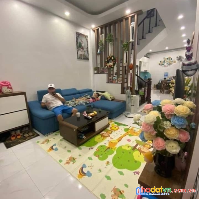 Nhà kim giang 41m2 x5tầng,giá 4.05 tỷ,đẹp,ở luôn