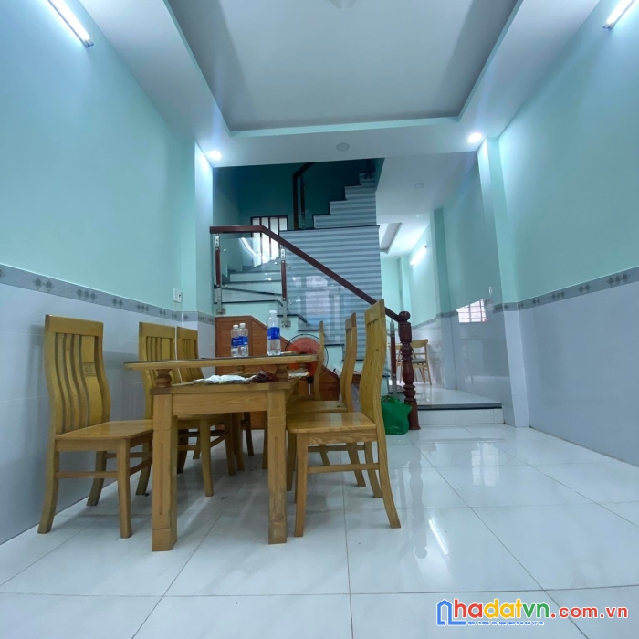 Bán nhà khu vip nguyễn sơn, tân phú, 2 tầng, 36m2, chỉ nhỉnh 3 tỷ.