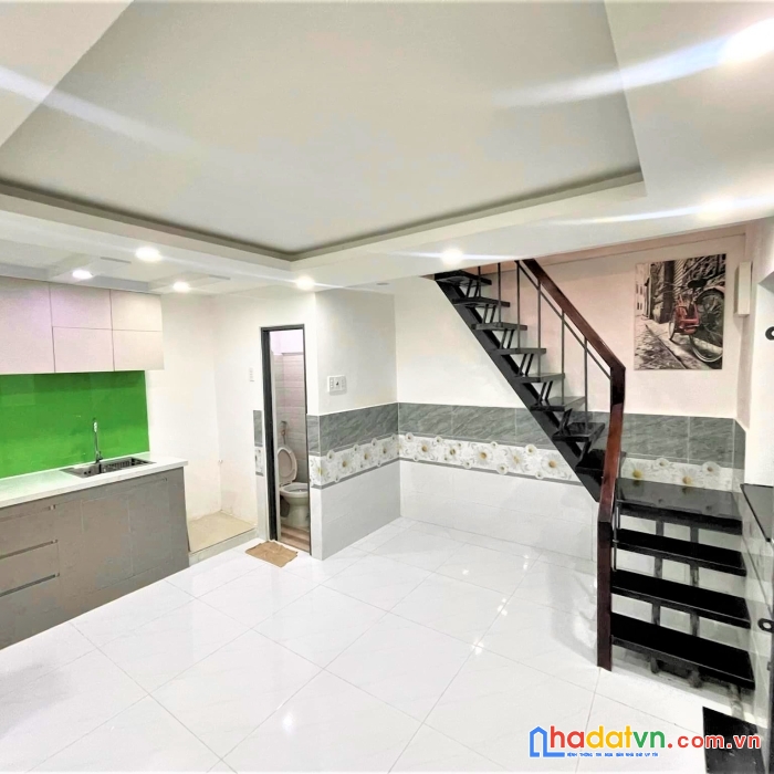 18m2, 2 tỷ 5, nhà 2 tầng đẹp, tây thạnh, tân phú.