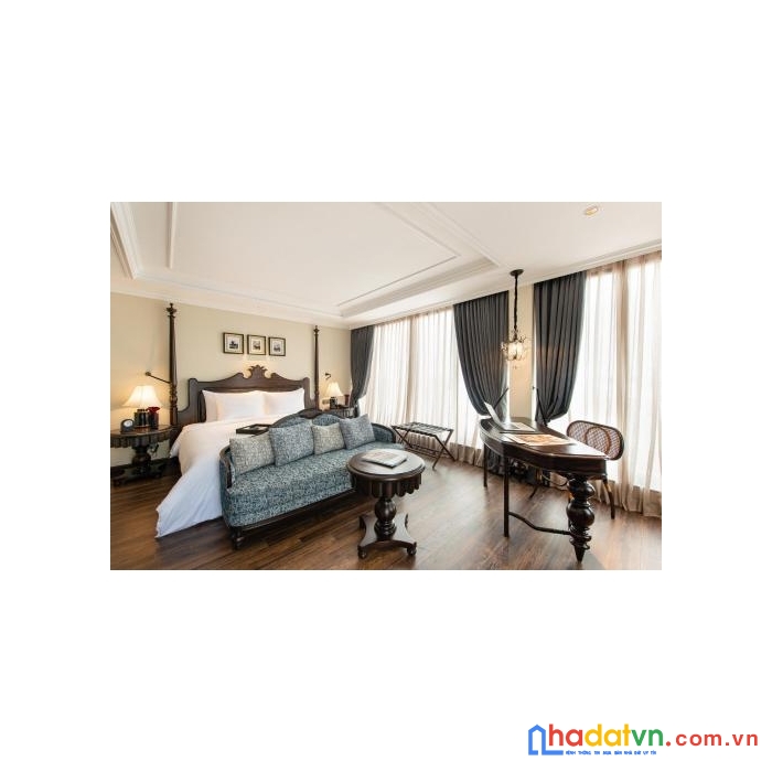 Bán khách sạn mã mây, vị trí đắc địa, doanh thu khủng, 230m, 7 tầng, mt 7m, 40 phòng, nhỉnh 70 tỷ