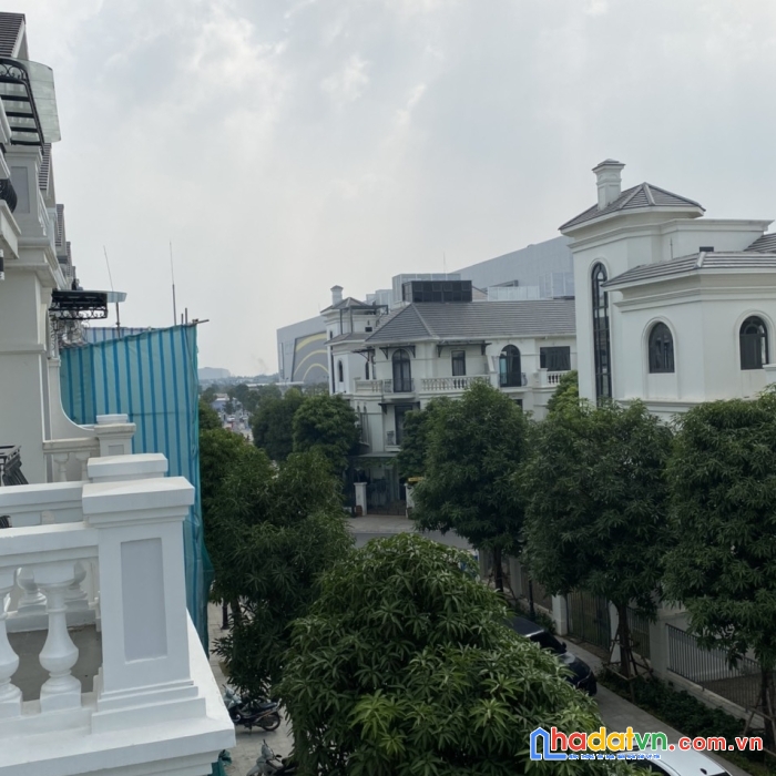 Cho thuê biệt thự shophouse 115m2 xẻ khe đã hoàn thiện tại vinhomes ocean park gia lâm giá chỉ