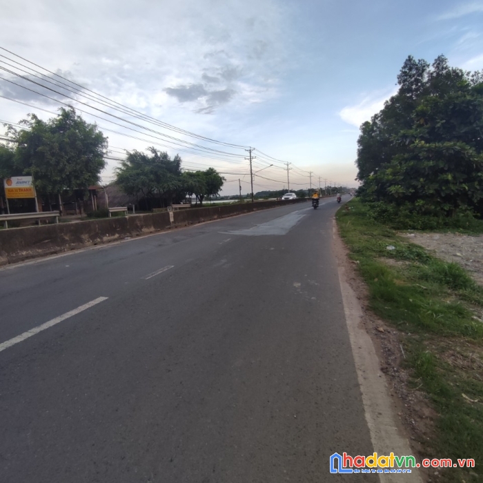 Quốc lộ 22b gò dầu tây ninh  ngộp ngân hàng