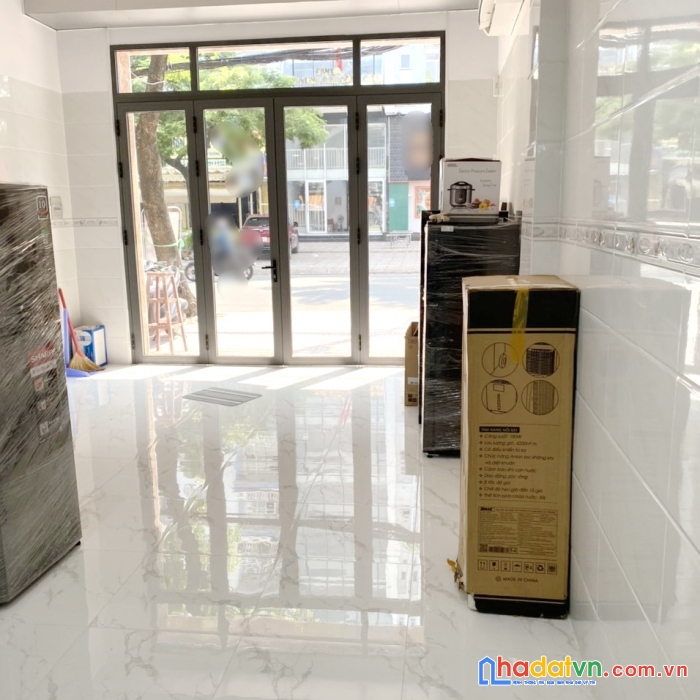 Nhà bán mt đang kd đường nguyễn văn của,f13, q8, 9tỷ2 tl