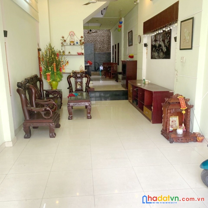 Nhà cho thuê 4 tầng mặt tiền nb cao lỗ p4 q8 giá 18tr