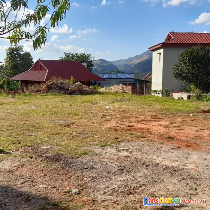   bán đất cao nguyên mộc châu 400m2 phun thổ cư ,sổ đỏ sang tên