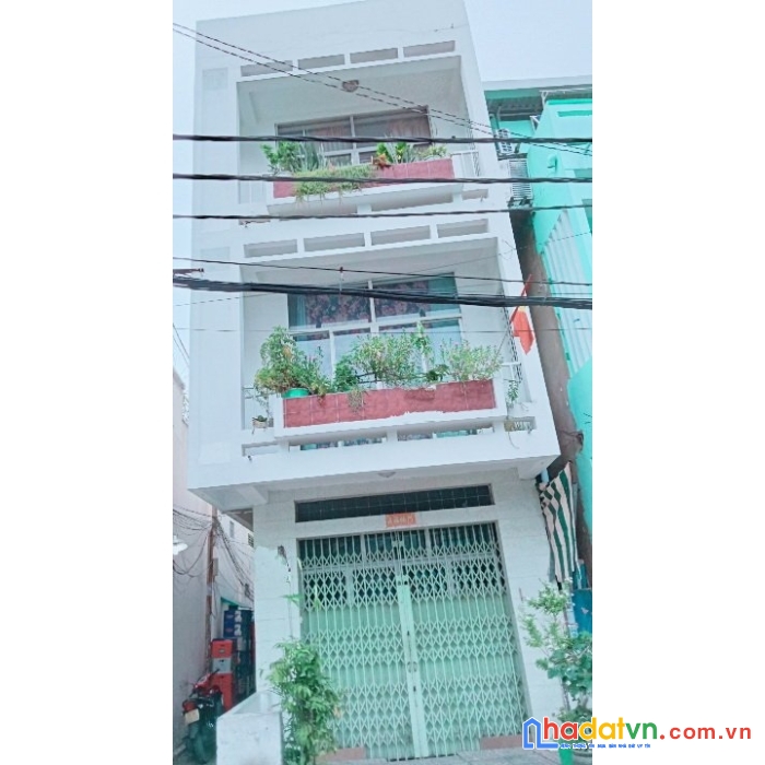 Nhà bán vị trí đẹp căn góc mặt tiền tùng thiện vương p11q8