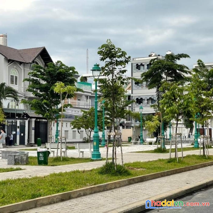 Bán biệt thự him phố ngang 6x 18 m 5 tấm thu nhập 80 triệu/tháng tân phong q7