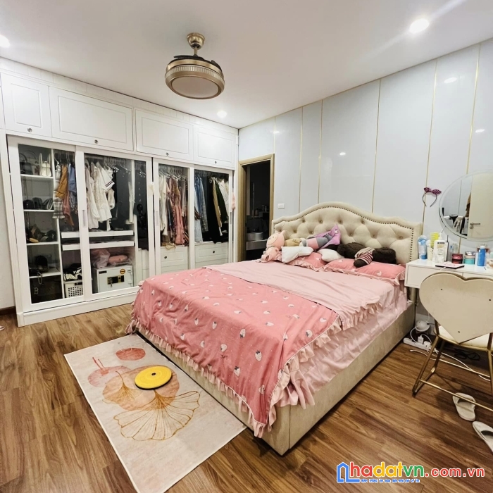 Bán tòa ccmn 16 phòng full đồ, phòng thoáng sáng, gần ô tô, sát đại học xây dựng, chỉ nhỉnh 9 tỷ