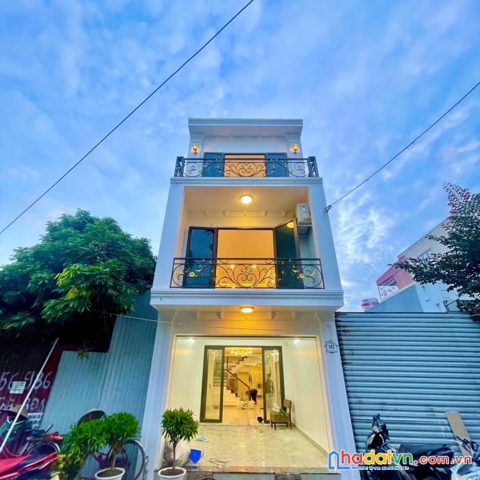 3.bán nhà ngõ 142 tiền phong độc lập ngõ 2 oto tránh nhau nội thất nhập khẩu.