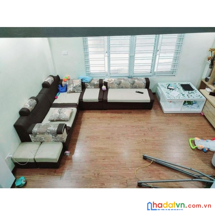 Bán nhà mỹ đình - phố nhân mỹ  - dt: 30/35m - 5 tầng - 3 ngủ master - chỉ hơn 3 tỷ.