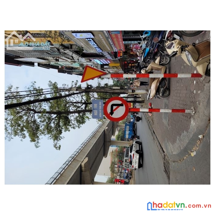 Bán nhà ngõ 199 hồ tùng mậu, 5 tầng, 33m, gần ô tô, 3.88ty