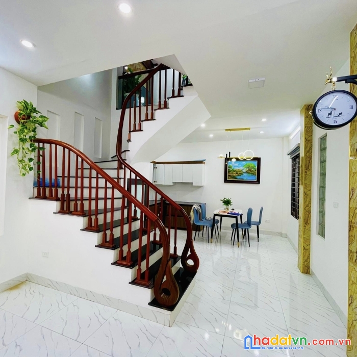 Bán nhà đẹp kim giang - ở ngay - ô tô đỗ cửa - lô góc