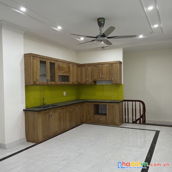 Bán nhà kđt dv văn khê 50m2 5t chỉ 8tỷ plô vỉa hè ô tô kinh doanh nhà đẹp