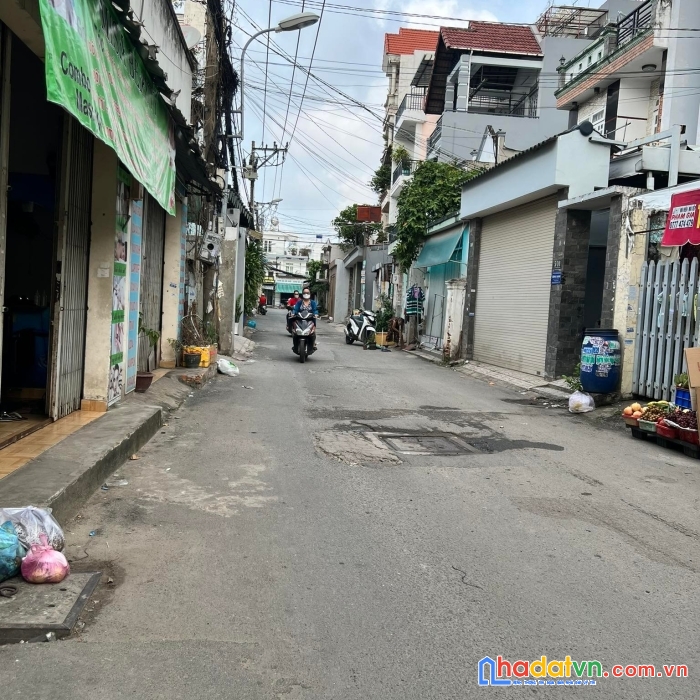 Nhà hxh thông nguyễn văn quá 69m2 nhỉnh 4 tỷ, dt-6tr, nở hậu.