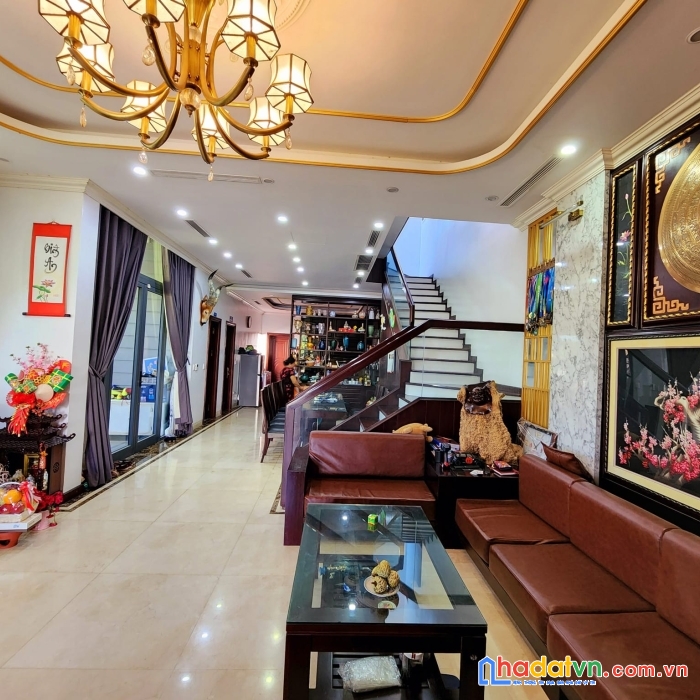 Bán biệt thự cực vip phố lê trọng tấn, ô tô tránh, sân vườn trước sau, an sinh đỉnh cao, chỉ nhỉnh