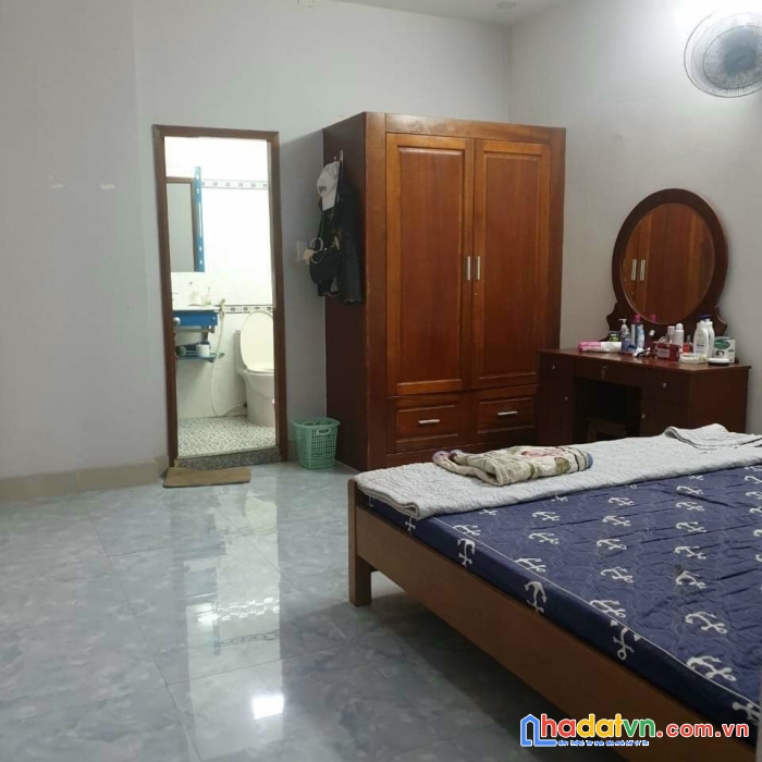 Nhà kiên cố, hoàng hoa thám, 3 lầu, 4 x 13.5m, 8.9 tỷ, bình thạnh