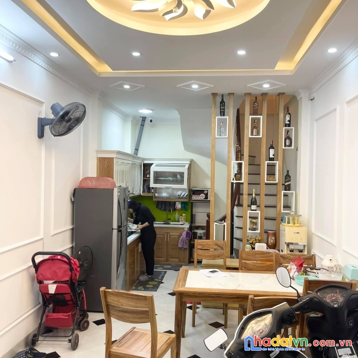 Bán nhà ngõ 122 kim giang 30m2 4 tầng 3 ngủ ngõ rộng gần ô tô 3,35 tỷ