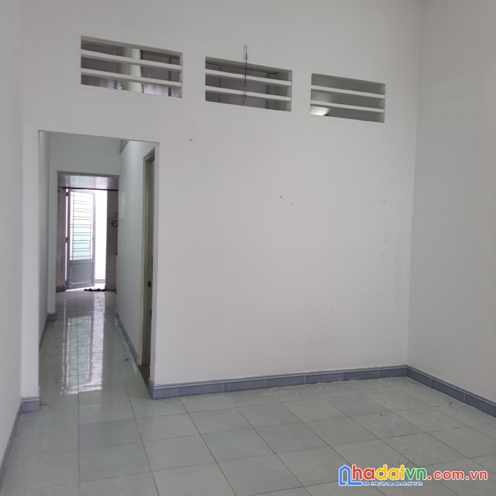 Bán nhà tiện xây lại 4 x 19 lũy bán bích tân phú nhỉnh 6 tỷ