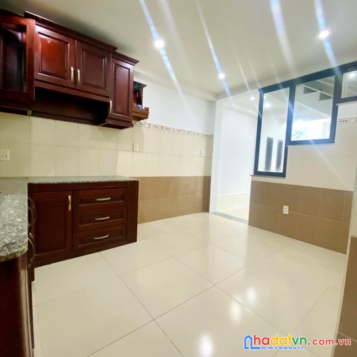 Bán nhà hxh 536 âu cơ p10 tân bình 4 tầng đúc thật khu yên tĩnh giá 5  tỷ 9