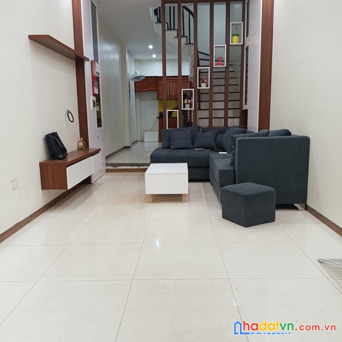 Bán nhà mỹ đình - dân xây - tặng full nội thất - về ở luôn - dt: 42m - 4 tầng  - 4 phòng ngủ.