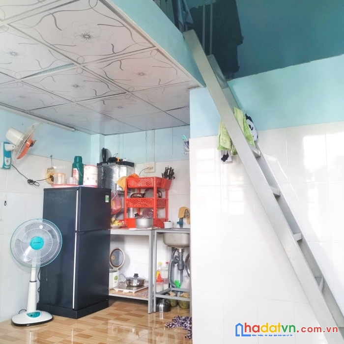 Bán nhà 1 trệt 1 lầu có dòng tiền từ 10 căn phòng trọ tại tô ngọc vân p linh đông