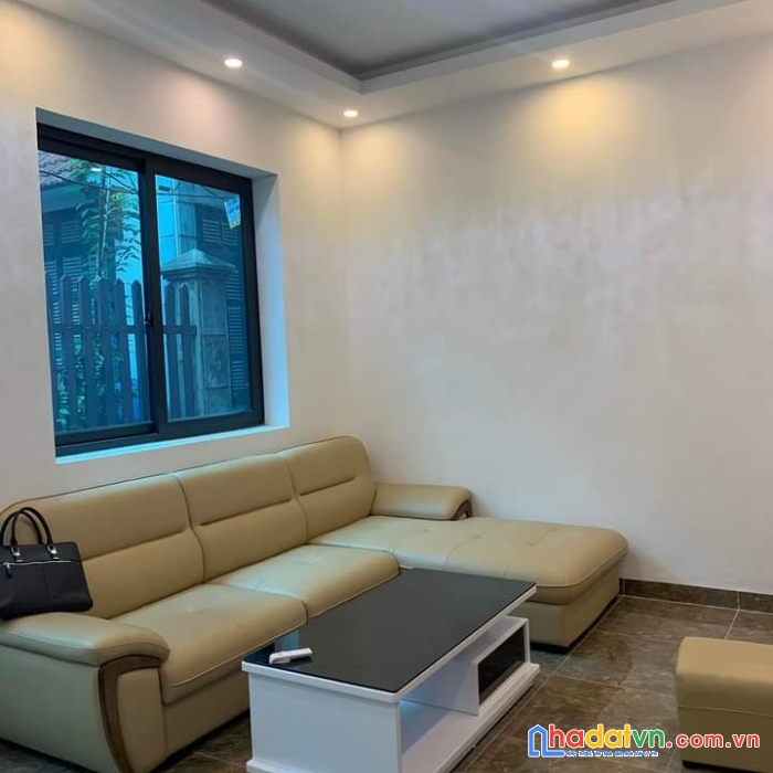 Bồ đề -nhà 2 thoáng - thiết kế đẹp - ngõ thông- giá hợp lý

 bán nhà 42m, 3 tầng ngõ 78 bồ đề,