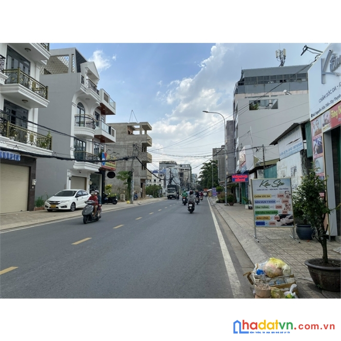 Khu vip đi bộ ra aeon bình tân, 5 x 20, tiện xây mới