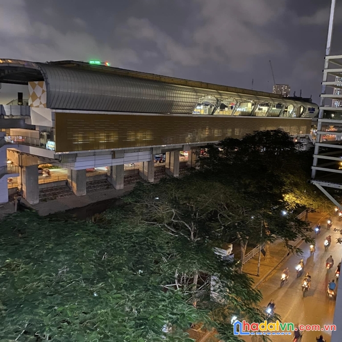Siêu hiếm mặt phố giáp nhất, quận thanh xuân 50m 5 tầng 2 vỉa hè ô tô tránh kinh doanh cực đỉnh 16
