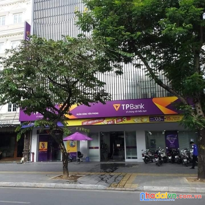 Cực rẻ, 250 triệu/m2, đất mặt đường nguyễn khánh toàn, diện tích 196m, mặt tiền 12m, kd