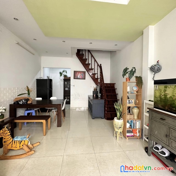 Mặt tiền kinh doanh, hxh, đường nguyên hồng, phường 1, gò vấp, 4x15m, chỉ 7.1 tỷ