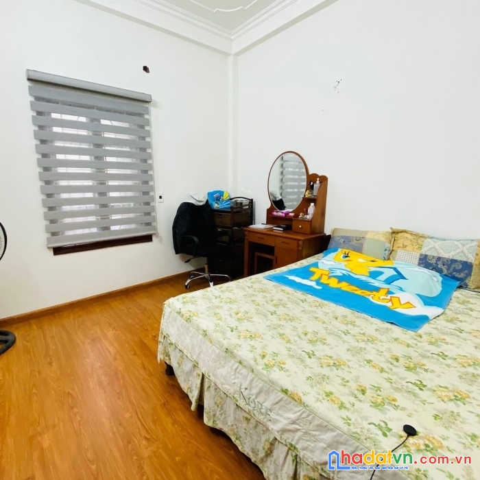 Bán nhà hào nam, đống đa, ngõ nông, nhà đẹp, sát phố, 32m2x5 tầng, chỉ 3.99 tỷ