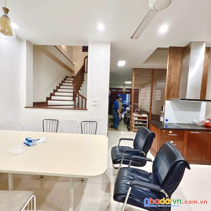 59mx5t phân lô vip láng hạ ôtô tránh ở sướng 11.6tỉ