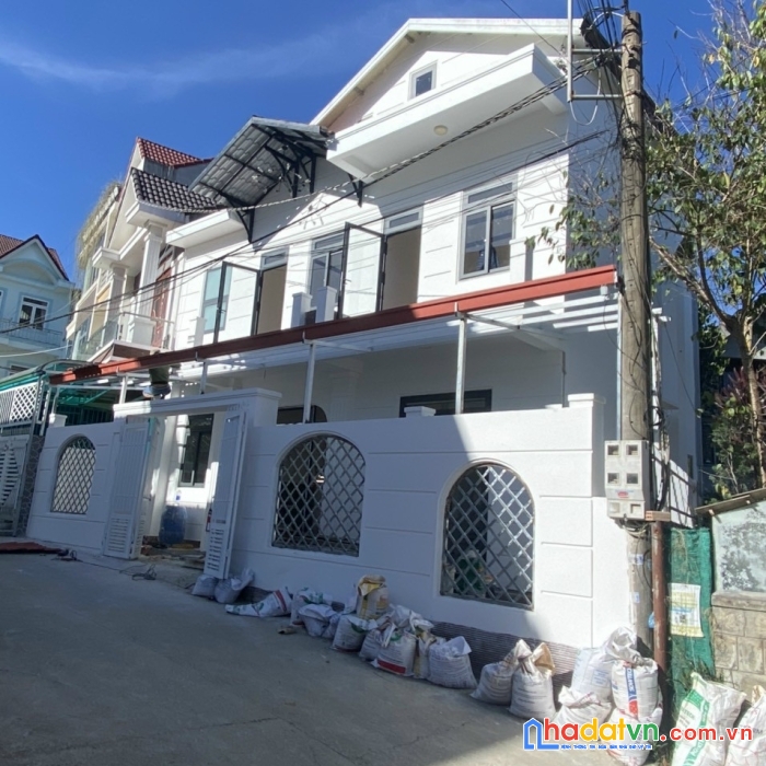 Nhanh tây mua ngay căn nhà đẹp đang hoàn thiện trung tâm phường 4 đà lạt, giá bán 8 tỷ