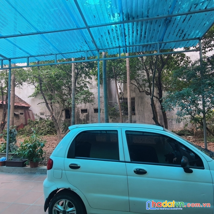 Quý hơn vàng mảnh đất duy nhất còn lại của hồ tùng mậu dt 220m giá 24 tỷ có thương lượng