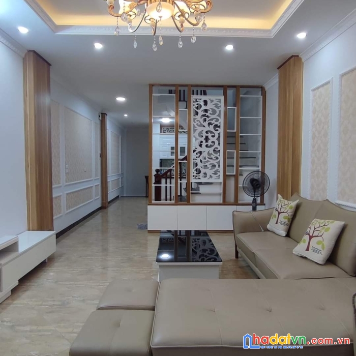 Nhà đường hoàng mai, hoàng mai dt41m2 x 5 tầng x mt4m giá chỉ 3,75 tỷ