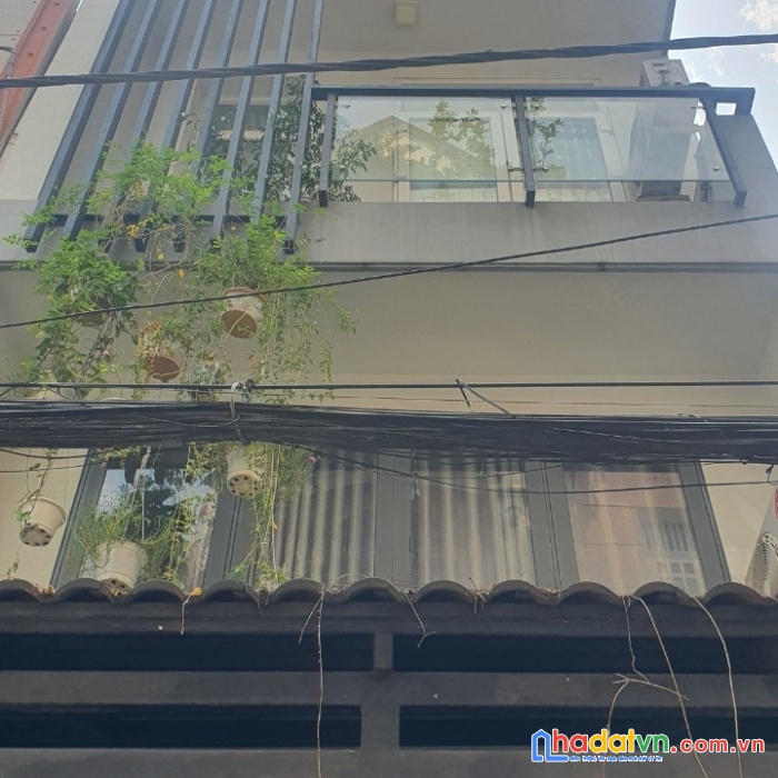 Nhà mới đúc btct , hẻm xe hơi thông 5tầng , 4x11m quận 10 , chỉ 9,6 tỷ