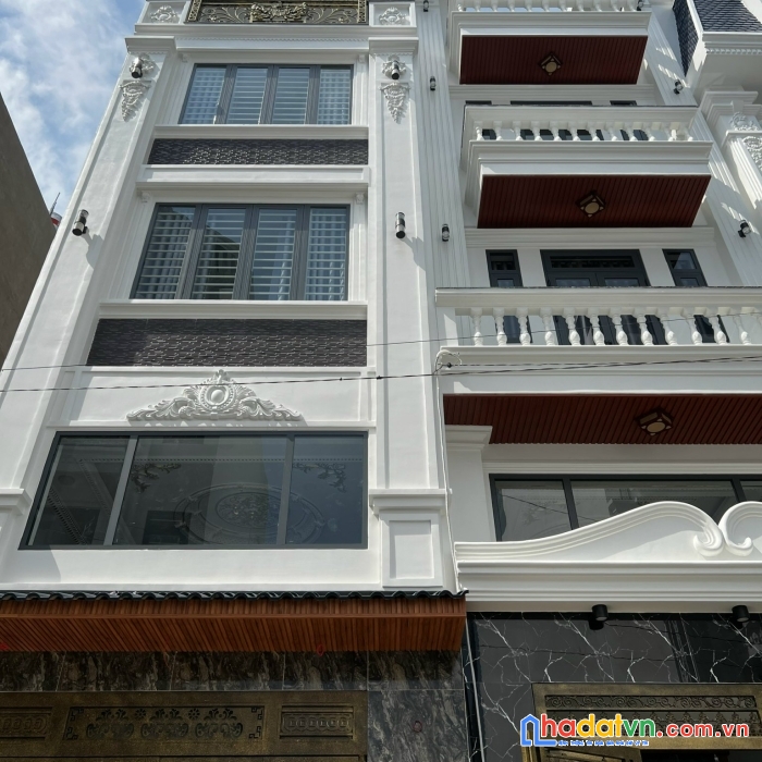 Nhỉnh 5 tỷ nhà đẹphẻm 6m  lâm thị hố quận 12 dtsd 250m2