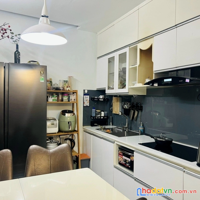 Ngộp bank - nhà đẹp lạc long quân p8 tân bình - 4 tỷ 5 35m2