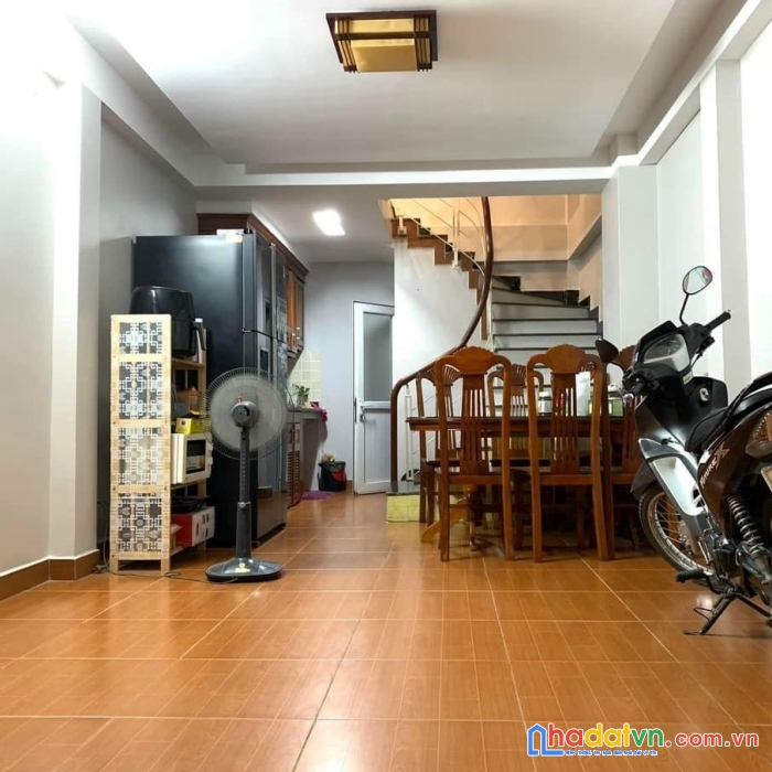 Bán gấp nhà đẹp hxh trần văn cẩn, tân phú 70m2 giá 4.5 tỷ