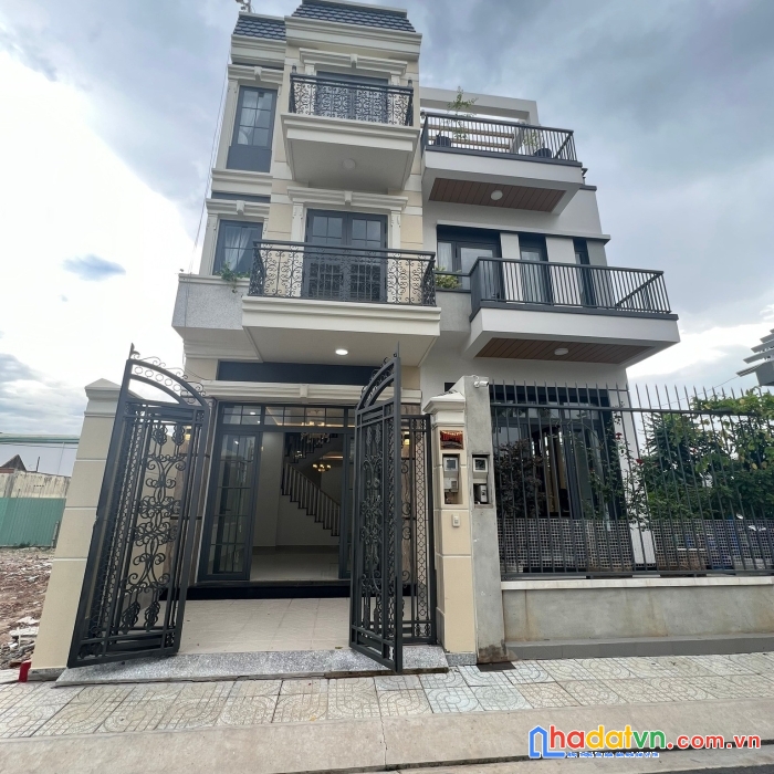 Bán nhà 3 lầu mtkd tô hiệu có thang máy