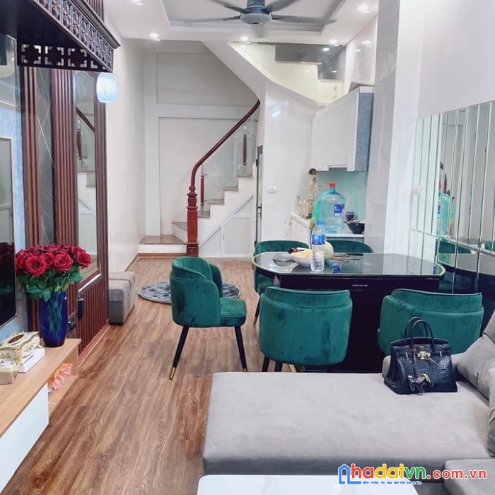 Bán nhà phố kim ngưu - kinh doanh - dòng tiền - thang máy - ô tô đỗ - 70m - 6 tầng- 11 tỷ