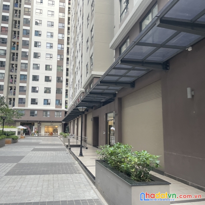 Cho thuê shophouse mb kinh doanh 181m2 , quận 8