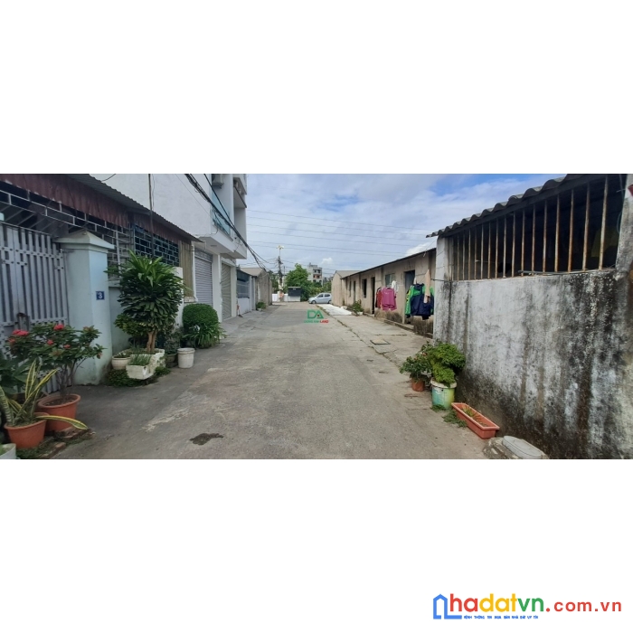 Bán nhà c4 đối diện z153, 63m2 đường 5m