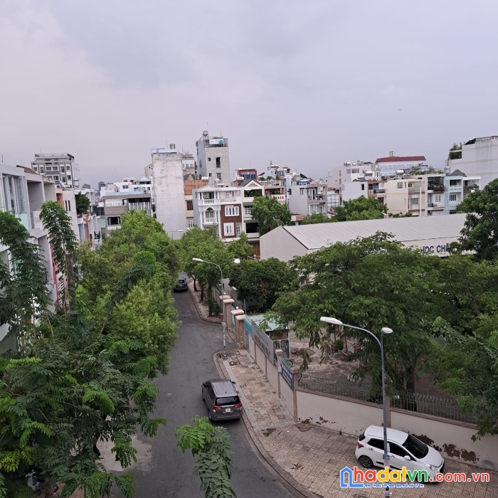 Duy nhất 1 căn- không có căn thứ 2, 4 tầng- 72m2 - xe hơi trong nhà – giá nhỉnh 14 tỷ.
